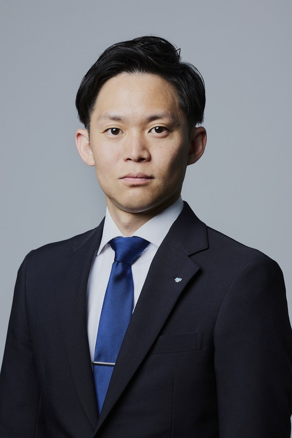 角南　慶英